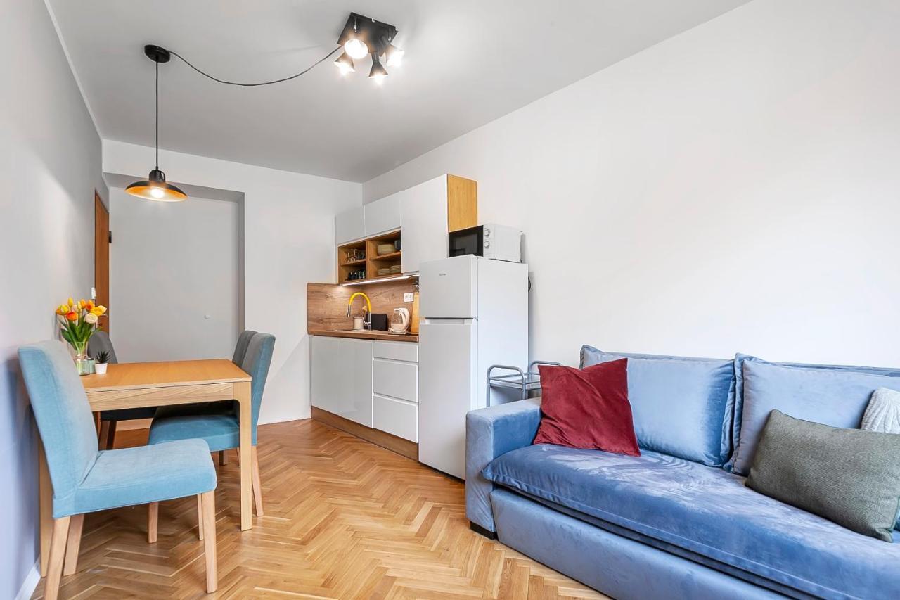 Popular Location / Street View / 4 Ppl / Netflix Apartmán *