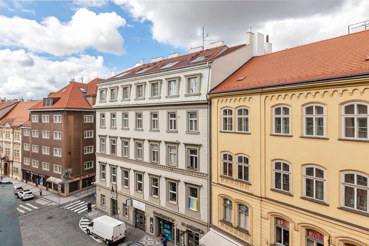 Popular Location / Street View / 4 Ppl / Netflix Apartmán *